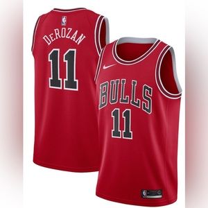 Chicago bull demar derozan jersey